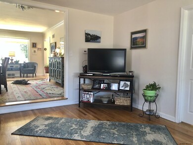 7 Windsor Dr, Schenectady, NY 12302 - photo 6