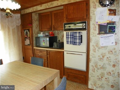 879 Clover Dr, Mullica Hill, NJ 08062 - photo 7