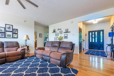 892 E Keenland Ct, Bloomington, IN 47401 - photo 6