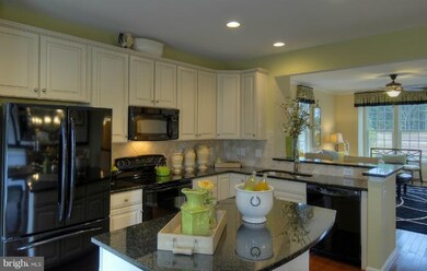 7604 Willow Bottom Rd, Sykesville, MD 21784 - photo 2