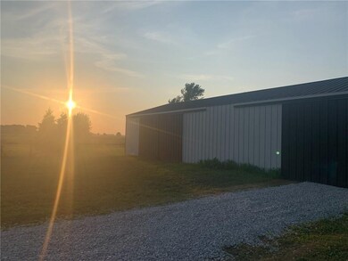 1056 E 100 S, Tipton, IN 46072 - photo 2