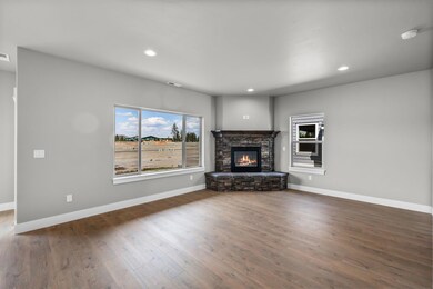 61439 Kobe St unit 402, Bend, OR 97702 - photo 5