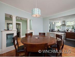Dining into kitchen