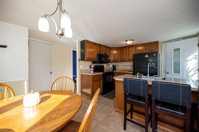 1005 Piscassic St, Newmarket, NH 03857 - photo 7