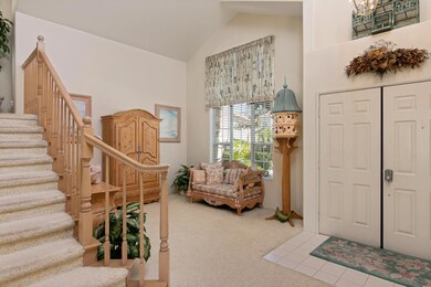 2701 Windcrest Ct-MLS_Size-005-4-Living