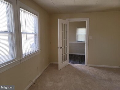 18319 Chestnut Dr unit A, Triangle, VA 22172 - photo 5