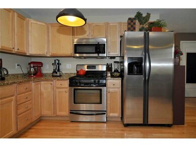 47 Berm Dr unit 47, Cumberland, RI 02864 - photo 3