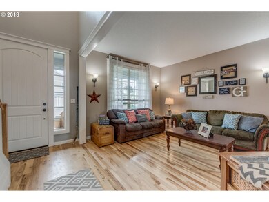 707 June Dr, Molalla, OR 97038 - photo 2