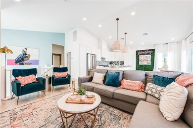 Natural light, vaulted ceilings and beautiful, com