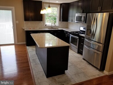 13417 Buchanan Dr, Fort Washington, MD 20744 - photo 4