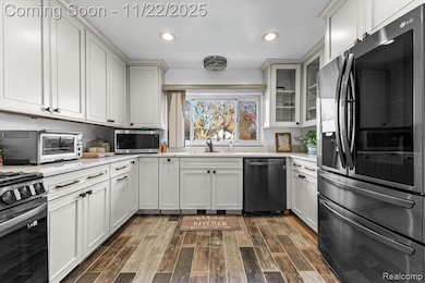 18131 Magnolia Ave, Southfield, MI 48075 - photo 5