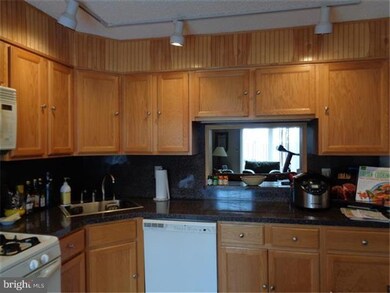 9 Fairbanks Place, Lawrence Township, NJ 08648 - photo 5