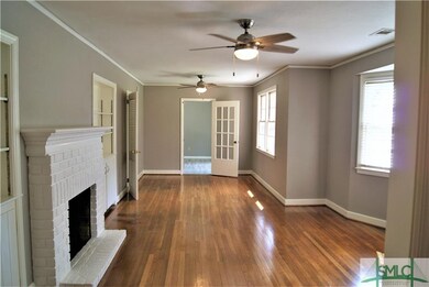 Large Living Room/Dining Room Combo w/ Built-Ins a