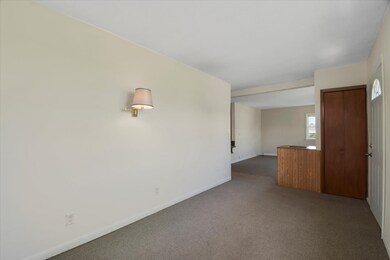 207 W Fillmore St, Philo, IL 61864 - photo 5