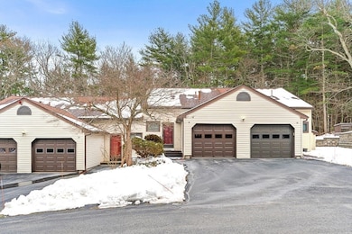 14 Centercrest Dr unit 14, Tyngsboro, MA 01879 - photo 2