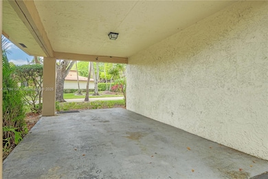 8097 Royal Palm Cir unit 66, Tamarac, FL 33321 - photo 4