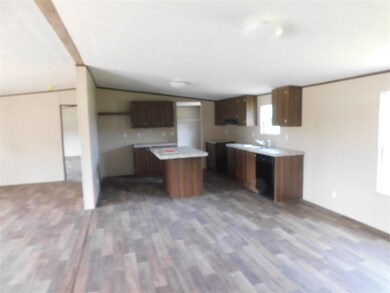 442 Isom Bradley Rd, Scottsville, KY 42164 - photo 6