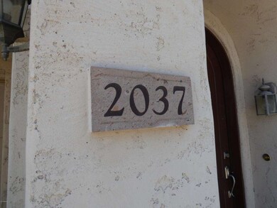 FRONT_2016-06-06 12.08.58