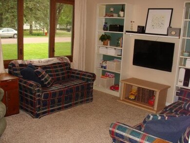 8635 Colfax Ave S, Bloomington, MN 55420 - photo 5