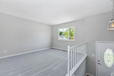 4-LivingRoom