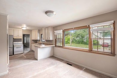 1346 Eureka St, Lansing, MI 48912 - photo 7