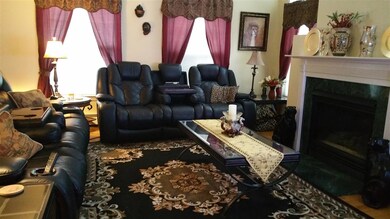 60B Apple Tree Dr unit B, Goffstown, NH 03045 - photo 3