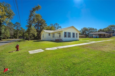 309 Sycamore St, Logansport, LA 71049 - photo 2