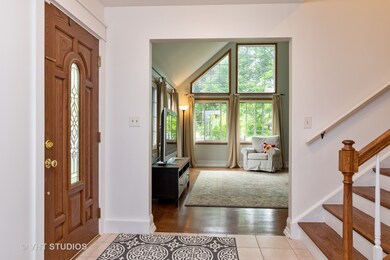 10S556 Book Rd, Naperville, IL 60564 - photo 5