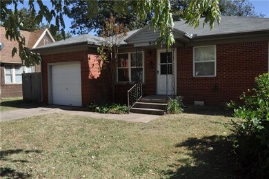 915 Jefferson Place, Shawnee, OK 74801 - photo 2