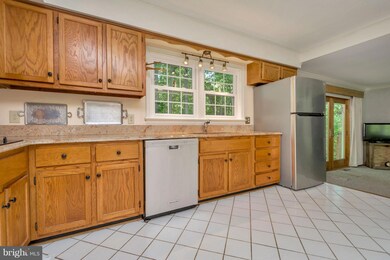 84 Enfield Dr, Stafford, VA 22556 - photo 4