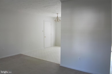 21285 Scarborough Dr, Lexington Park, MD 20653 - photo 2