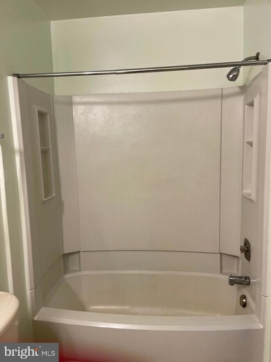 5802F Olive Ct unit 415, Frederick, MD 21703 - photo 6