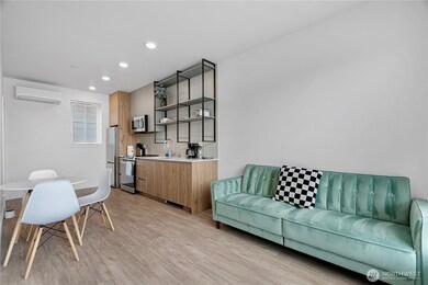 1300 E Remington Ct unit B, Seattle, WA 98122 - photo 7