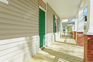 03-906 Stewart Ave SE_03