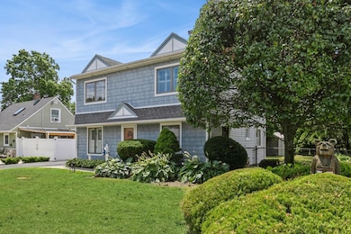 14 Cobble Ln, Levittown, NY 11756 - photo 3