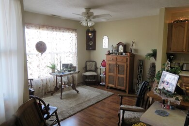 639 Millcrest Dr unit 639A, Marysville, OH 43040 - photo 3