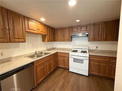 14307 Foothill Blvd unit 6, Sylmar, CA 91342 - photo 6