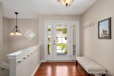 6007 Plumtree Ln, Midland, MI 48642 - photo 5