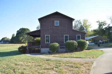 606 Cooley Ford Rd, Tennessee Ridge, TN 37178 - photo 3