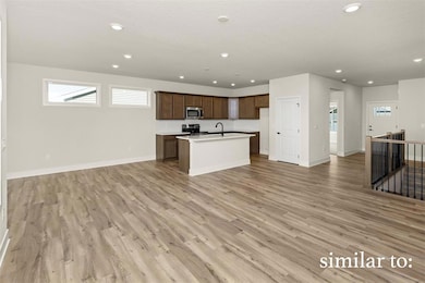 9425 Emilia Ln, West Des Moines, IA 50266 - photo 7