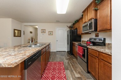 9067 Emma Jean Ct, Jacksonville, FL 32211 - photo 5