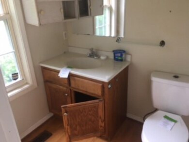 122 Booker St, Jackson, TN 38301 - photo 7