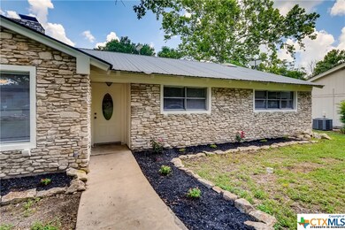 104 Nichols Dr, San Marcos, TX 78666 - photo 2