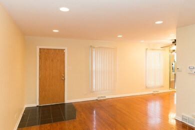 18118 Olympia Dr, Country Club Hills, IL 60478 - photo 7