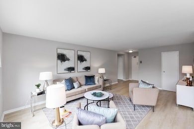 Park Sutton Condominiums, Silver Spring, MD 20910 - photo 2