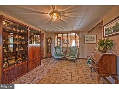 125 Barry Ct, Mantua, NJ 08051 - photo 2