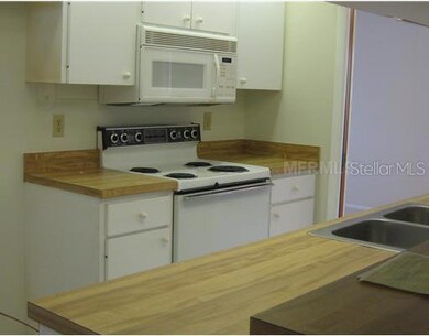 3923 Oakhurst Blvd unit 3009, Sarasota, FL 34233 - photo 3