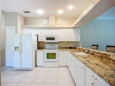 Large kitchen with lots of storage