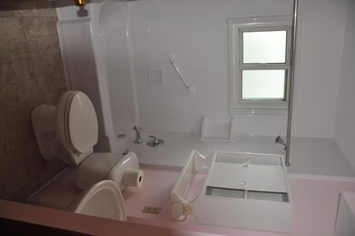 1085 Racine Ave, Columbus, OH 43204 - photo 3