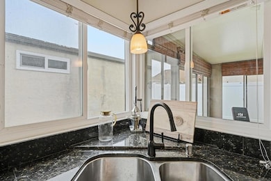 270 Chestnut Way, Oceanside, CA 92057 - photo 6